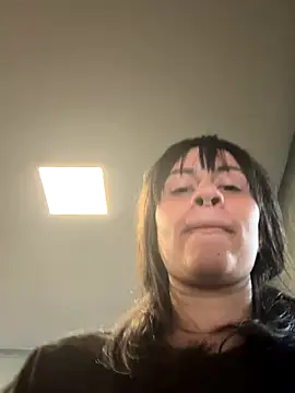 Snapshot of Blue_butterfly chatting on September 15, 12:27 pm Blue butterfly online show from September 15, 12:27 pm