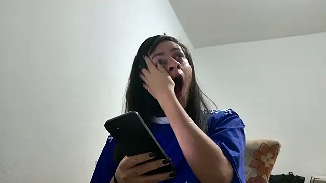 Snapshot of Blue_butterfly chatting on September 9, 7:18 am Blue butterfly online show from September 9, 7:18 am