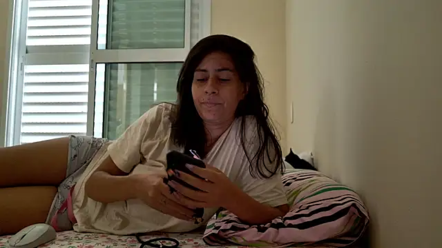 Snapshot of Blue_butterfly chatting on October 16, 2:47 pm Blue butterfly online show from October 16, 2:47 pm