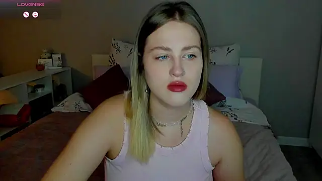  Sarah Soul  online show from October 6, 12:12 am