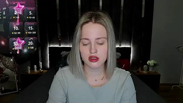  Sarah Soul  online show from February 25, 1:20 am