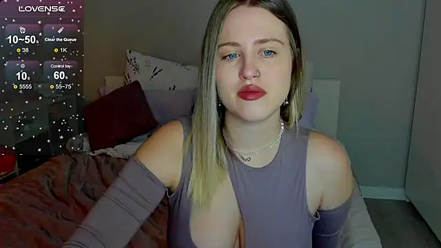  Sarah Soul  online show from October 13, 12:12 am