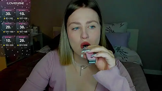  Sarah Soul  online show from October 3, 12:03 am