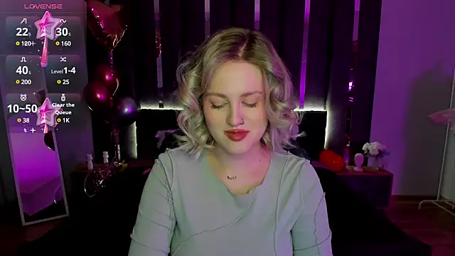  Sarah Soul  online show from March 11, 12:54 am