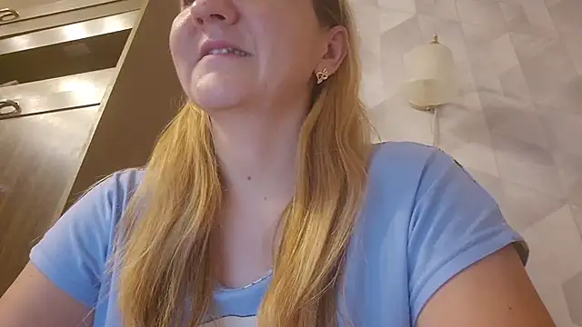 EstrellaWalters online show from November 12, 4:38 am