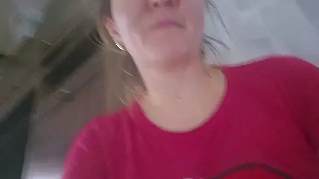 EstrellaWalters online show from December 15, 8:20 am