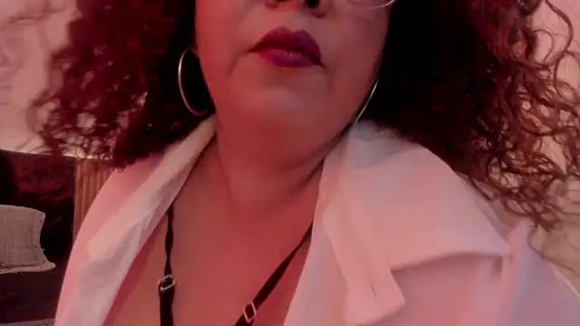 Snapshot of MaraaSweett chatting on October 26, 2:34 am MaraaSweett online show from October 26, 2:34 am