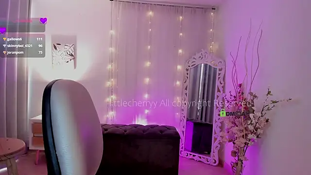  littlecherryy  online show from February 19, 5:49 pm