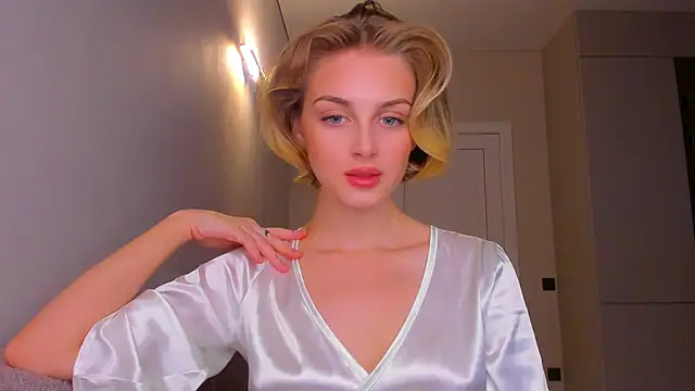 Snapshot of pretty_girlnextdoor chatting on February 22, 5:57 pm pretty girlnextdoor online show from February 22, 5:57 pm