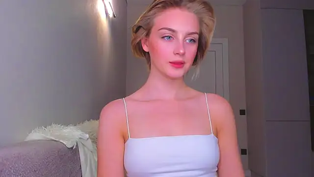 Snapshot of pretty_girlnextdoor chatting on March 3, 6:03 pm pretty girlnextdoor online show from March 3, 6:03 pm