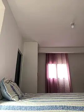-Naomyy- online show from April 25, 5:54 pm
