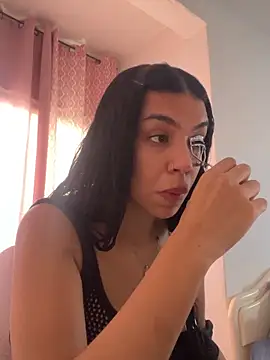 -Naomyy- online show from May 17, 8:31 pm