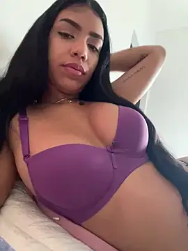 -Naomyy- online show from April 26, 4:59 pm
