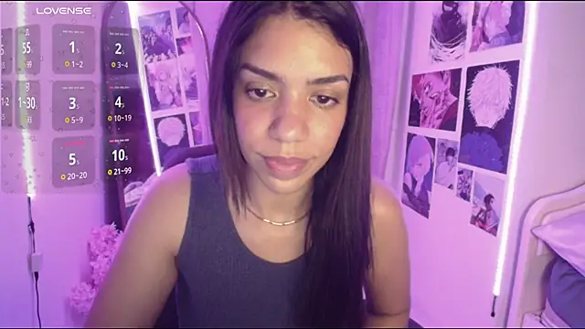 Snapshot of -Naomyy- chatting on February 8, 2:47 am -Naomyy- online show from February 8, 2:47 am