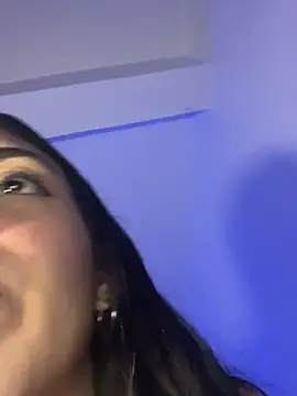 -Naomyy- online show from January 10, 11:55 pm