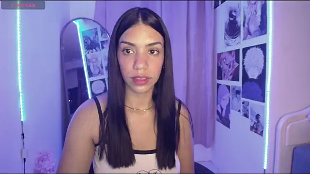 Snapshot of -Naomyy- chatting on February 9, 12:39 am -Naomyy- online show from February 9, 12:39 am