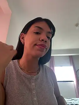 -Naomyy- online show from May 2, 7:30 pm