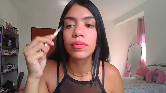 Snapshot of -Naomyy- chatting on September 19, 6:45 pm -Naomyy- online show from September 19, 6:45 pm