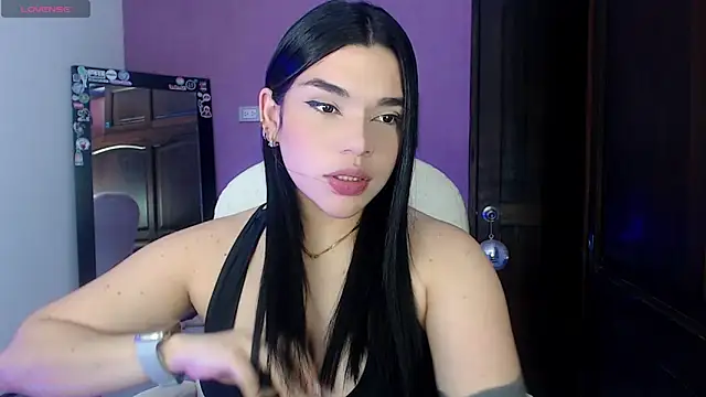 Snapshot of Veronica_111 chatting on February 25, 3:42 am Veronica 111 online show from February 25, 3:42 am