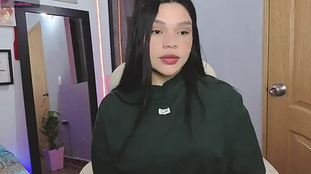 Snapshot of Veronica_111 chatting on December 2, 8:05 am Veronica 111 online show from December 2, 8:05 am