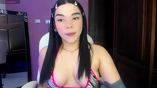 Snapshot of Veronica_111 chatting on March 6, 10:47 pm Veronica 111 online show from March 6, 10:47 pm