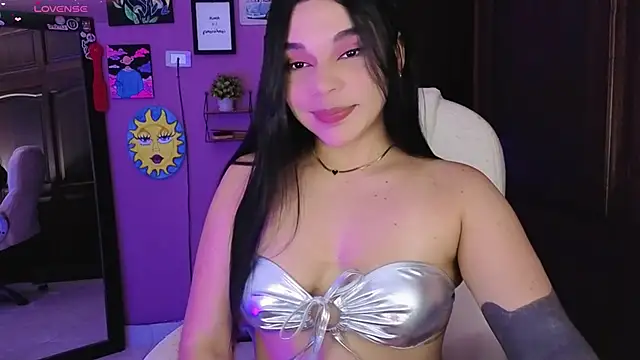 Snapshot of Veronica_111 chatting on October 22, 4:12 am Veronica 111 online show from October 22, 4:12 am