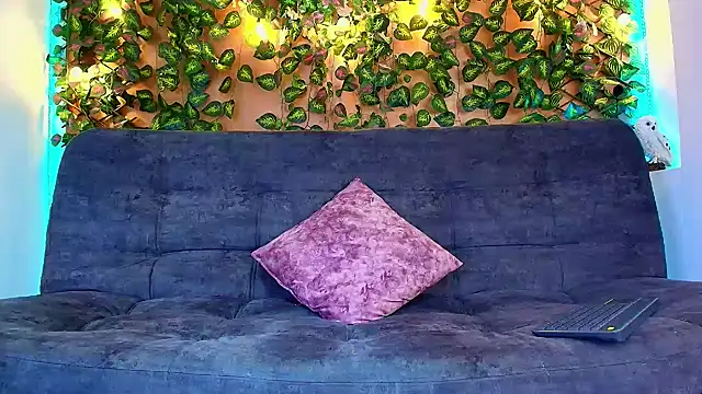 alexander collin02 online show from February 2, 1:21 pm