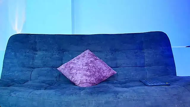 alexander collin02 online show from September 30, 1:17 pm