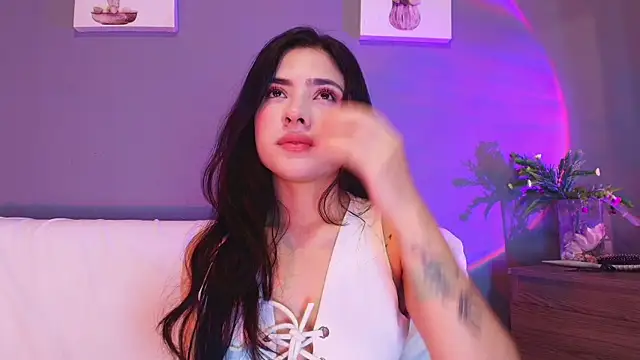 adara johnson   online show from April 5, 11:39 am