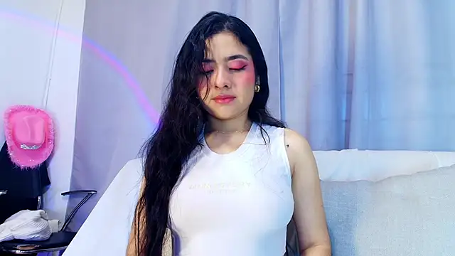 adara johnson   online show from November 9, 11:47 am