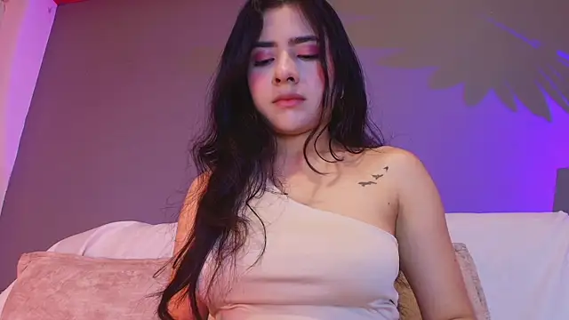 adara johnson   online show from April 17, 11:46 am