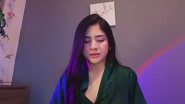 Snapshot of adara_johnson__ chatting on June 7, 11:48 am adara johnson online show from June 7, 11:48 am