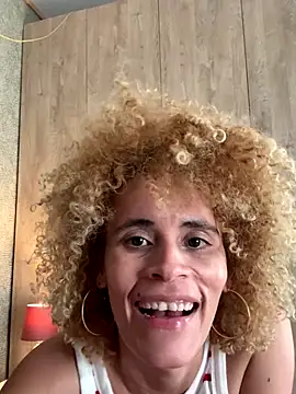 Snapshot of Alexa_Duque34 chatting on September 15, 11:27 pm Alexa Duque34 online show from September 15, 11:27 pm