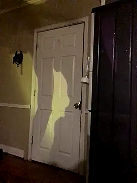 yosparky online show from November 16, 4:06 am