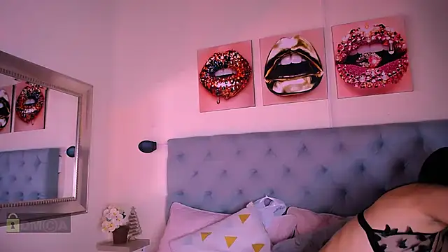 Snapshot of ASHLIE_DIXON1 chatting on January 23, 9:18 pm ASHLIE DIXON1 online show from January 23, 9:18 pm