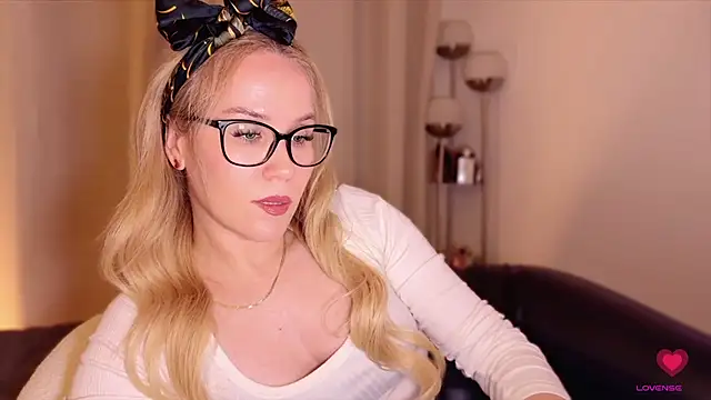 Myassistant online show from November 21, 7:57 pm