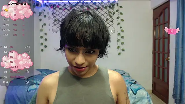 Snapshot of kathina_t chatting on October 4, 11:17 pm kathina t online show from October 4, 11:17 pm