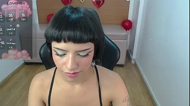 Snapshot of kathina_t chatting on February 24, 7:52 pm kathina t online show from February 24, 7:52 pm