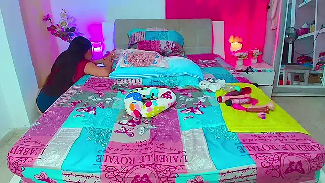 Kendralove31xxx online show from May 5, 3:09 am