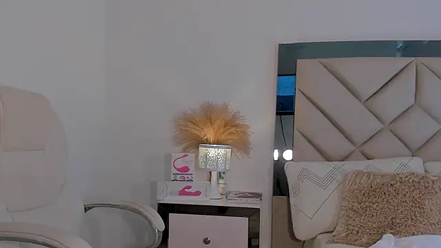 alexa tobar online show from October 30, 4:37 pm