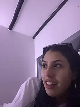Snapshot of sophie_conor chatting on December 6, 7:28 pm sophie conor online show from December 6, 7:28 pm