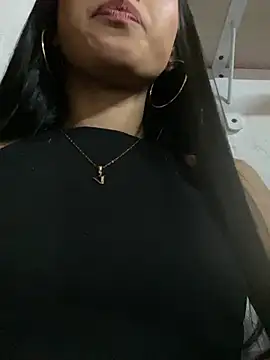 Snapshot of sophie_conor chatting on December 18, 10:57 pm sophie conor online show from December 18, 10:57 pm