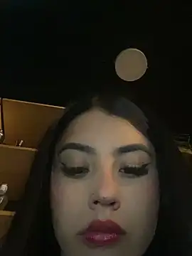 Snapshot of sophie_conor chatting on January 29, 1:48 am sophie conor online show from January 29, 1:48 am