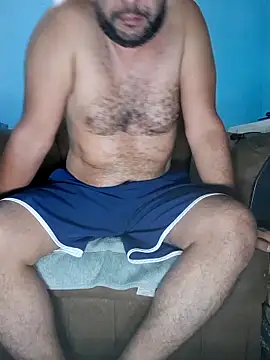 Snapshot of friendsloversex chatting on October 6, 2:46 am friendsloversex online show from October 6, 2:46 am