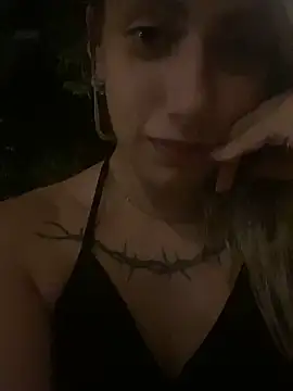Snapshot of loira_messi chatting on March 17, 11:35 pm loira messi online show from March 17, 11:35 pm