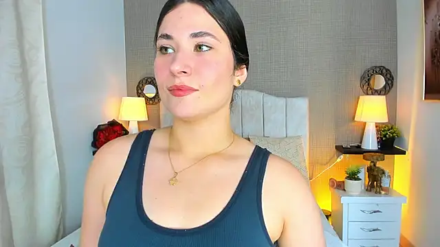 Snapshot of ValeryLovee chatting on March 2, 3:18 am ValeryLovee online show from March 2, 3:18 am