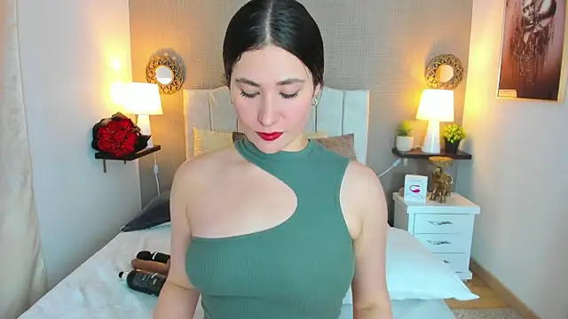 Snapshot of ValeryLovee chatting on November 29, 4:01 am ValeryLovee online show from November 29, 4:01 am