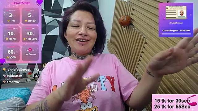 Snapshot of FENIX_LUXURY chatting on April 29, 6:25 pm FENIX LUXURY online show from April 29, 6:25 pm