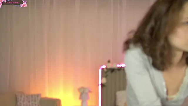 AngellaRoss online show from September 21, 6:13 pm