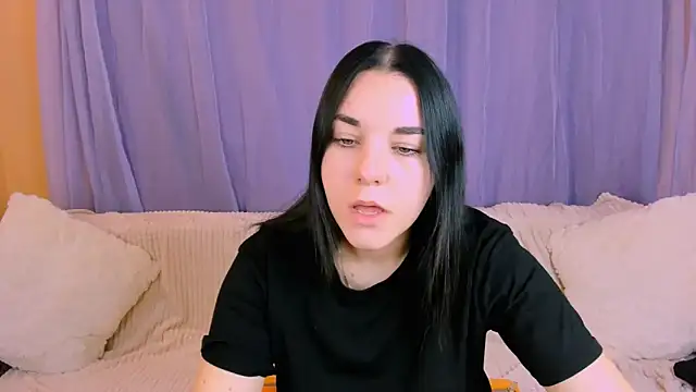 Snapshot of Kate_Ree chatting on December 16, 5:55 am Kate Ree online show from December 16, 5:55 am